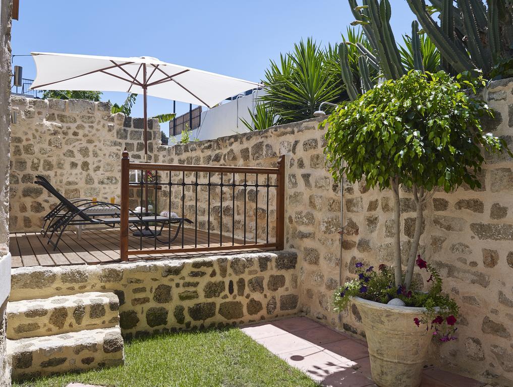 Helios Garden Boutique Apartments Rhodes City Екстер'єр фото